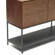 Credenza Vedrana 3 ante impiallacciate noce e gambe in acciaio nero 195 x 80 cm Kave Home dettaglio