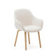 Sedia Aleli in shearling bianco e gambe in legno massiccio di frassino con finitura naturale Kave Home vista